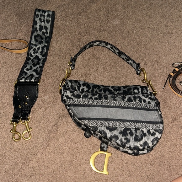 Rare Dior Gray Leopard Canvas Saddle Bag - Picture 3 of 15